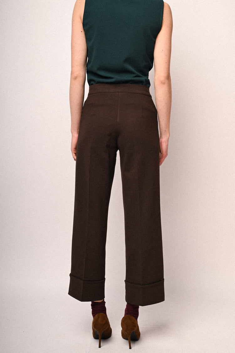 Pantaloni palazzo con risvolto testa di moro