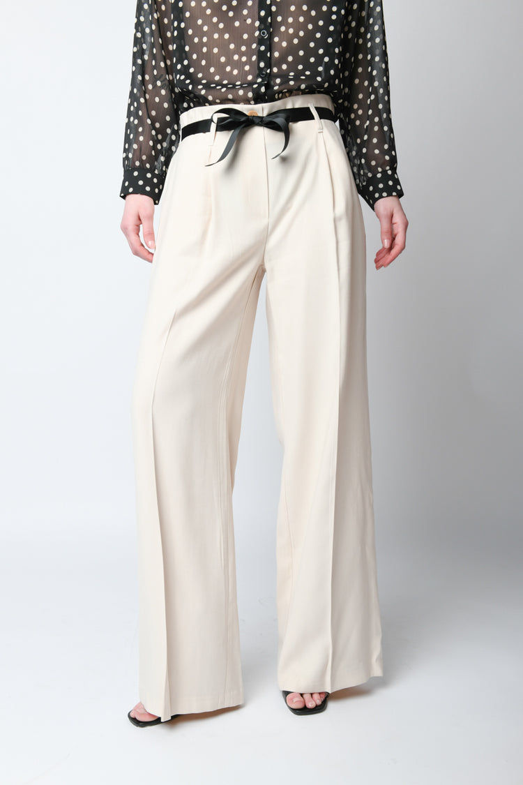 Pantaloni palazzo con cintura