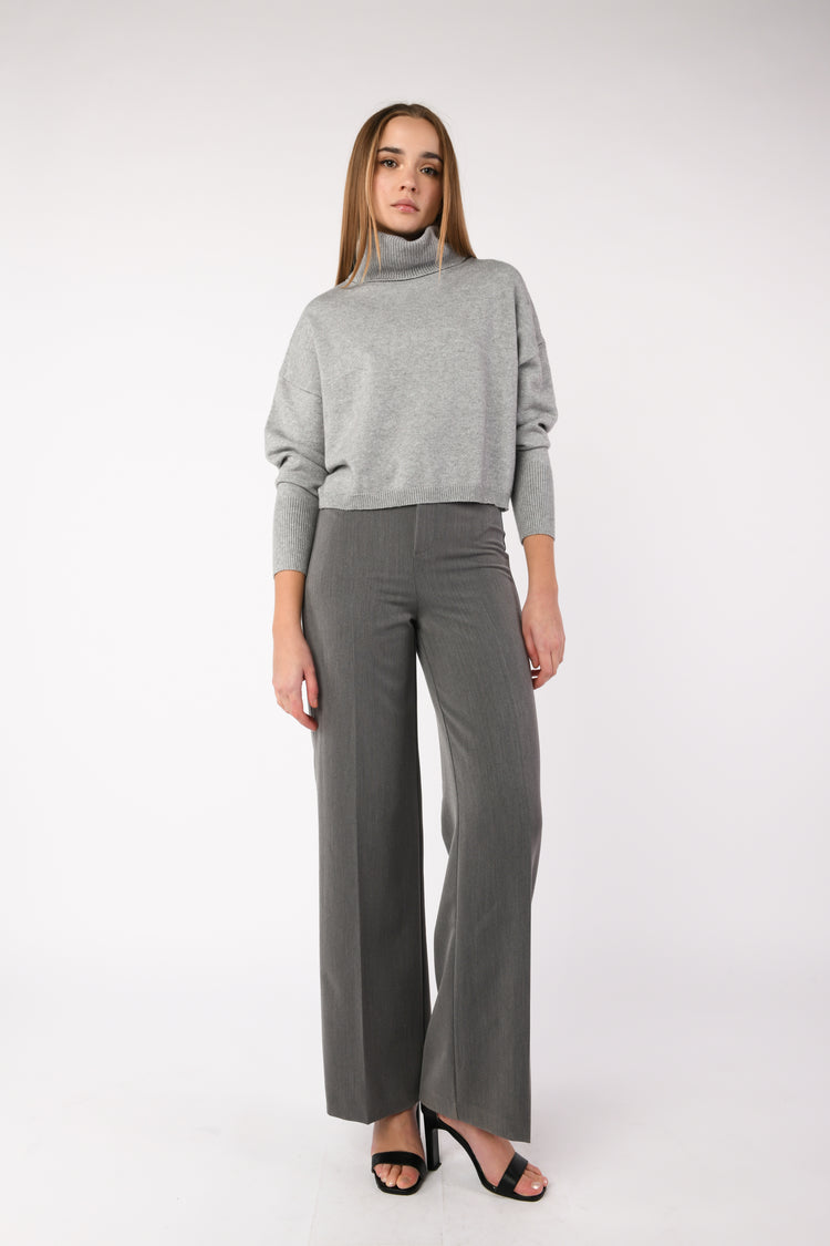 Pantaloni palazzo con piega stirata