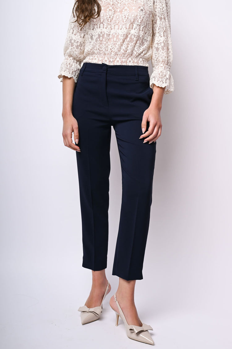 Pantaloni a sigaretta con piega stirata
