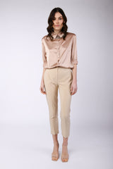 Pantalone a sigaretta con piega stirata