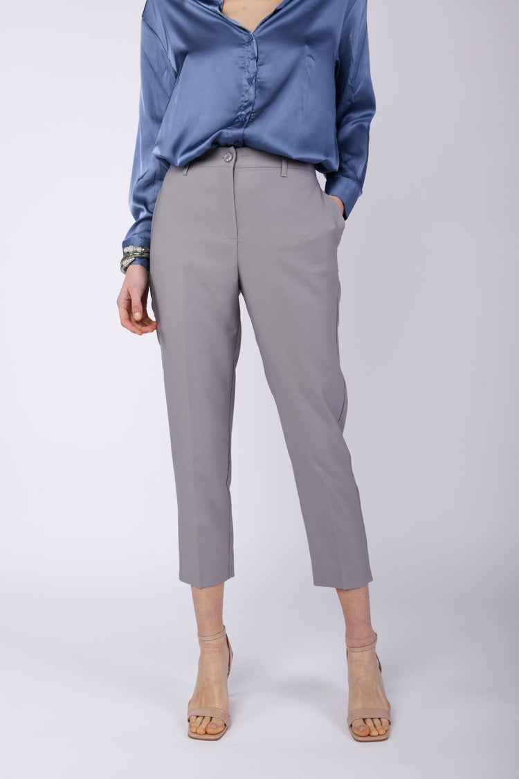 Pantalone a sigaretta con piega stirata