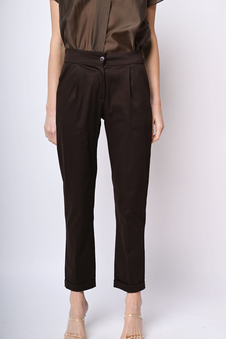 Pantaloni chino con risvolto