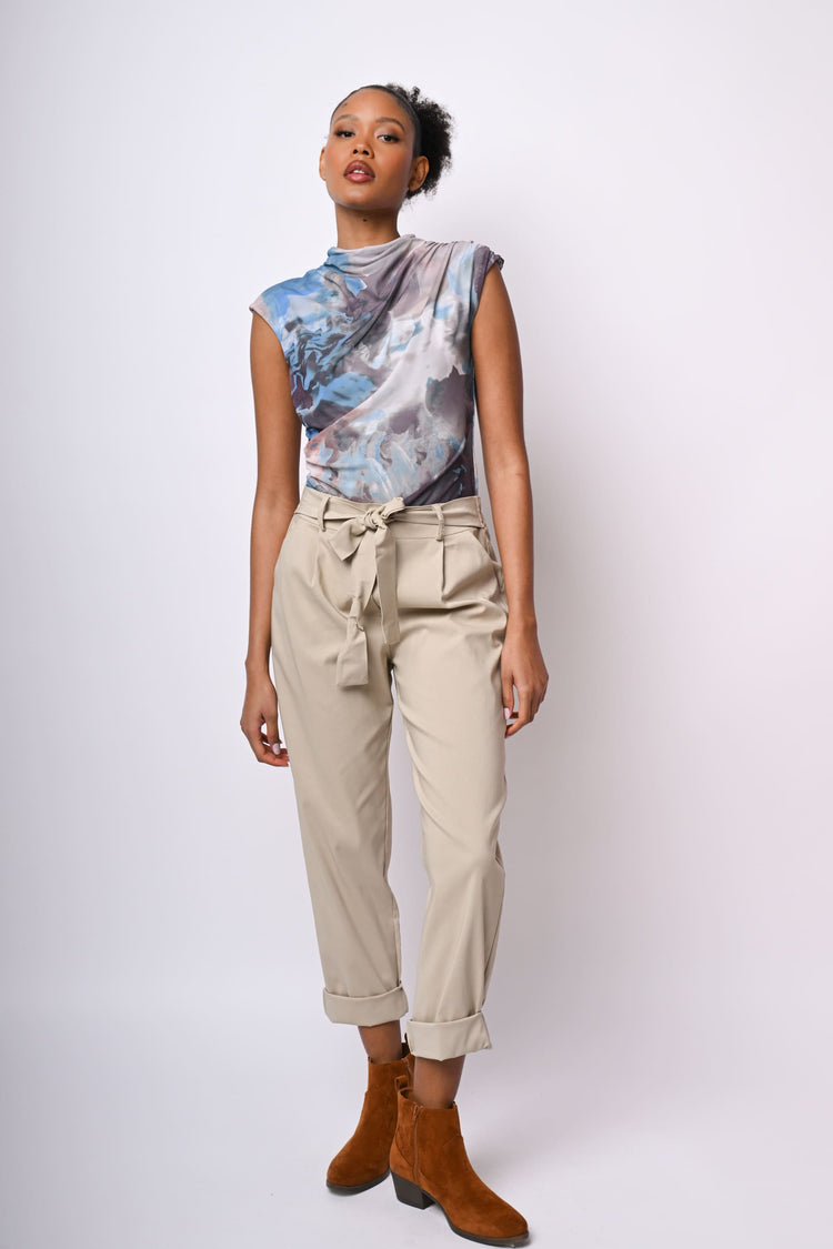 Pantaloni con cintura da annodare