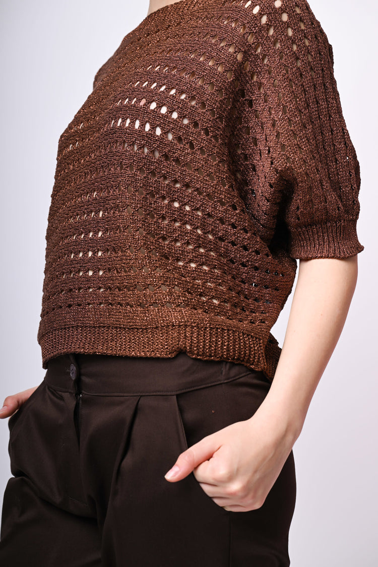 Pull in maglia crochet con fiocco sul retro