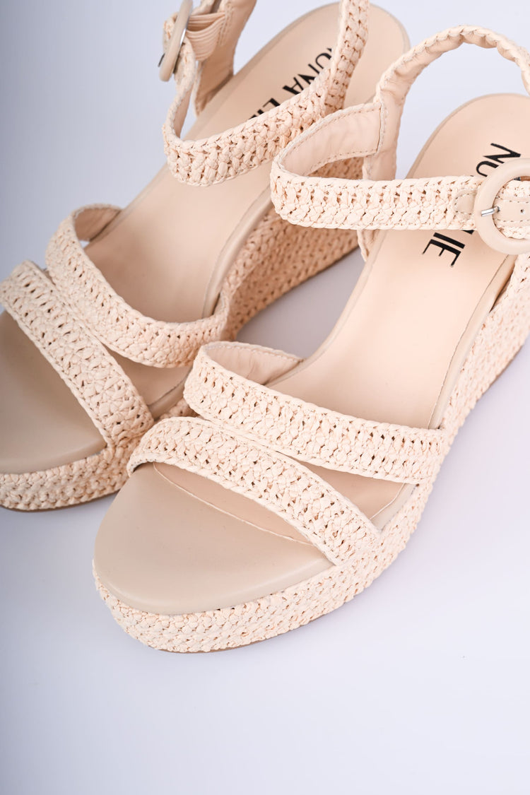 Sandali in rafia con zeppa