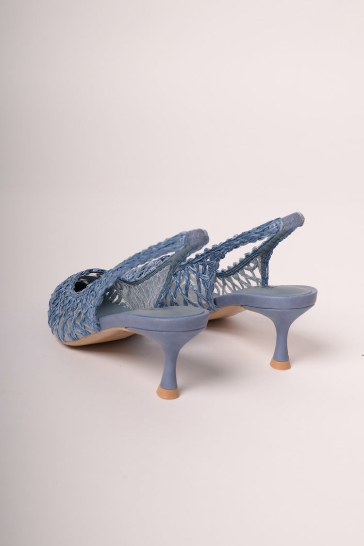 Slingback affusolate in rafia blu denim