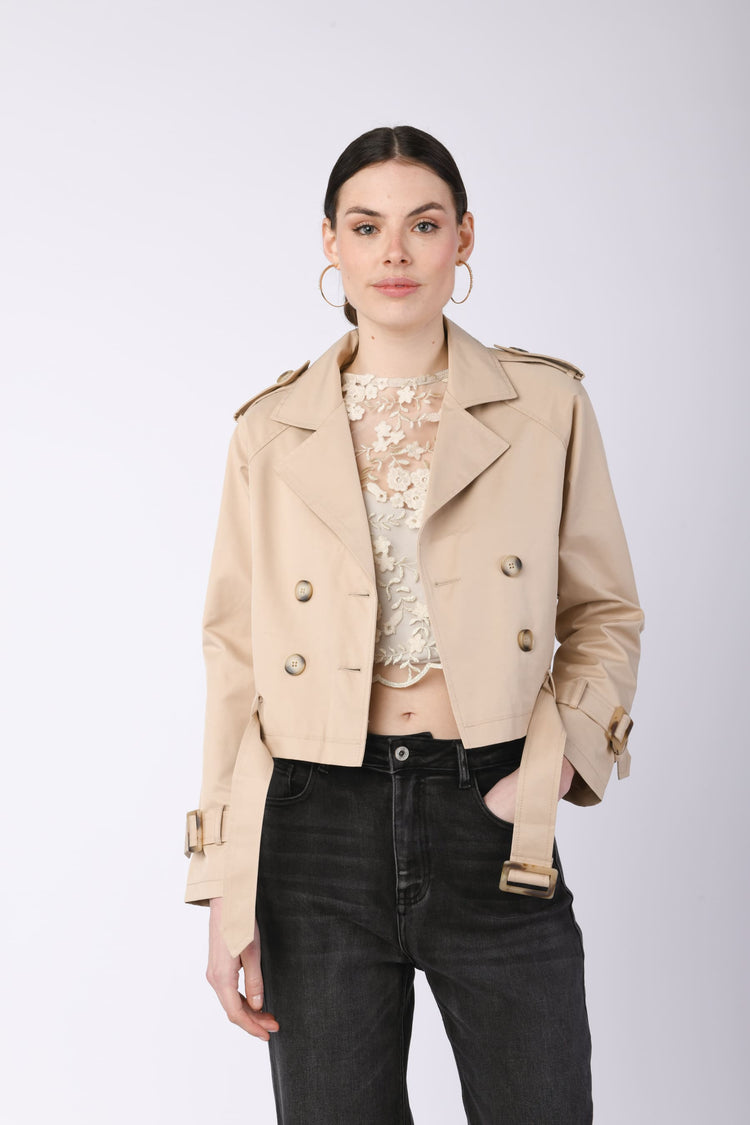 Trench corto con cintura