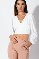 Top crop con scollo a V