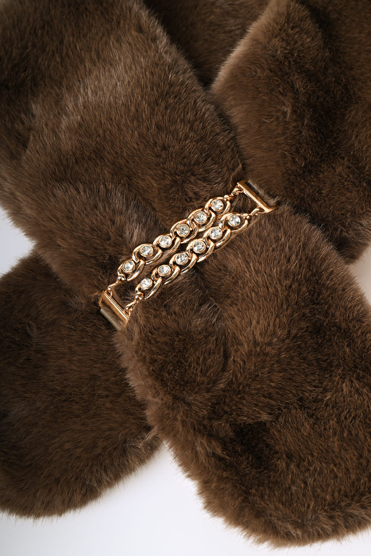 Sciarpa gioiello in faux fur