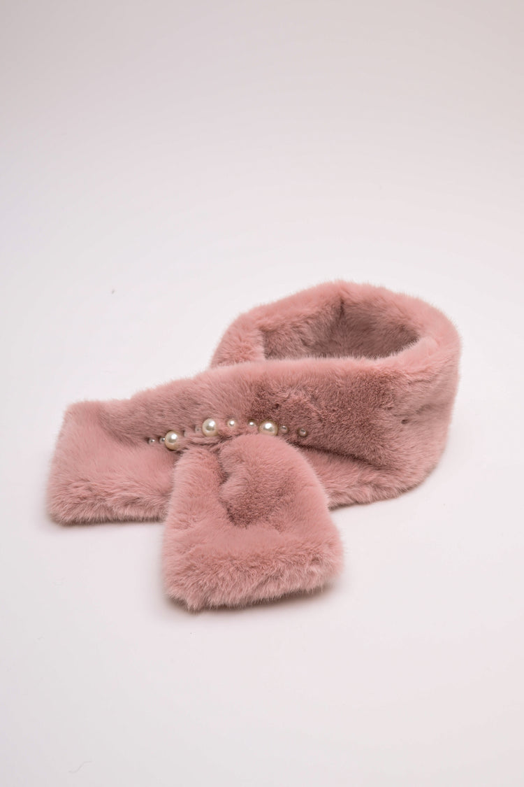 Sciarpa in faux fur con anello-gioiello