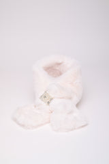 Sciarpa in faux fur con anello-gioiello
