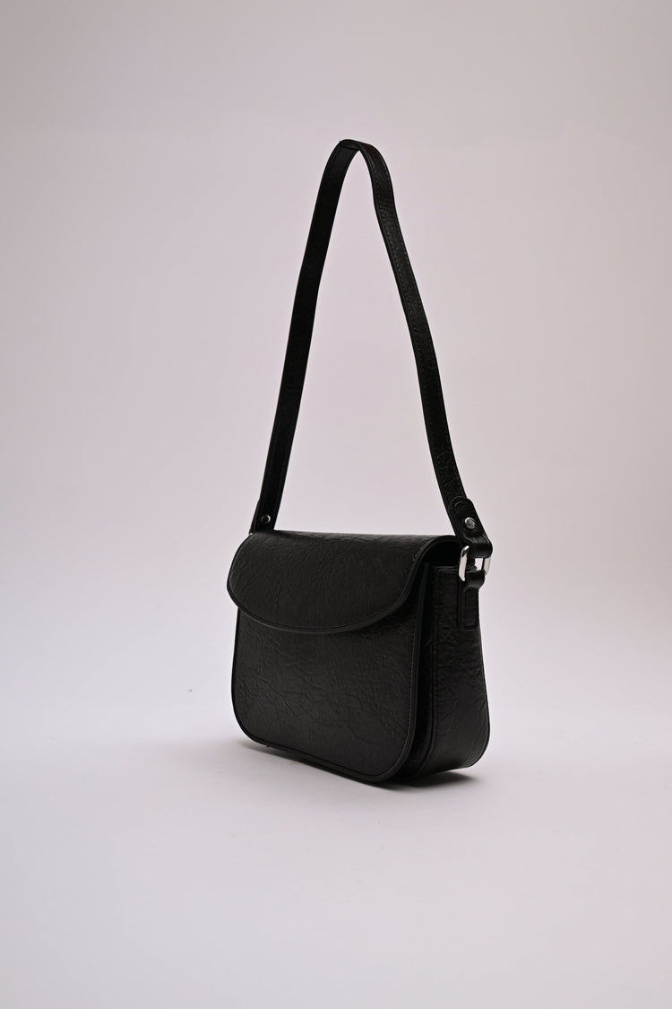 Borsa a spalla in similpelle martellata