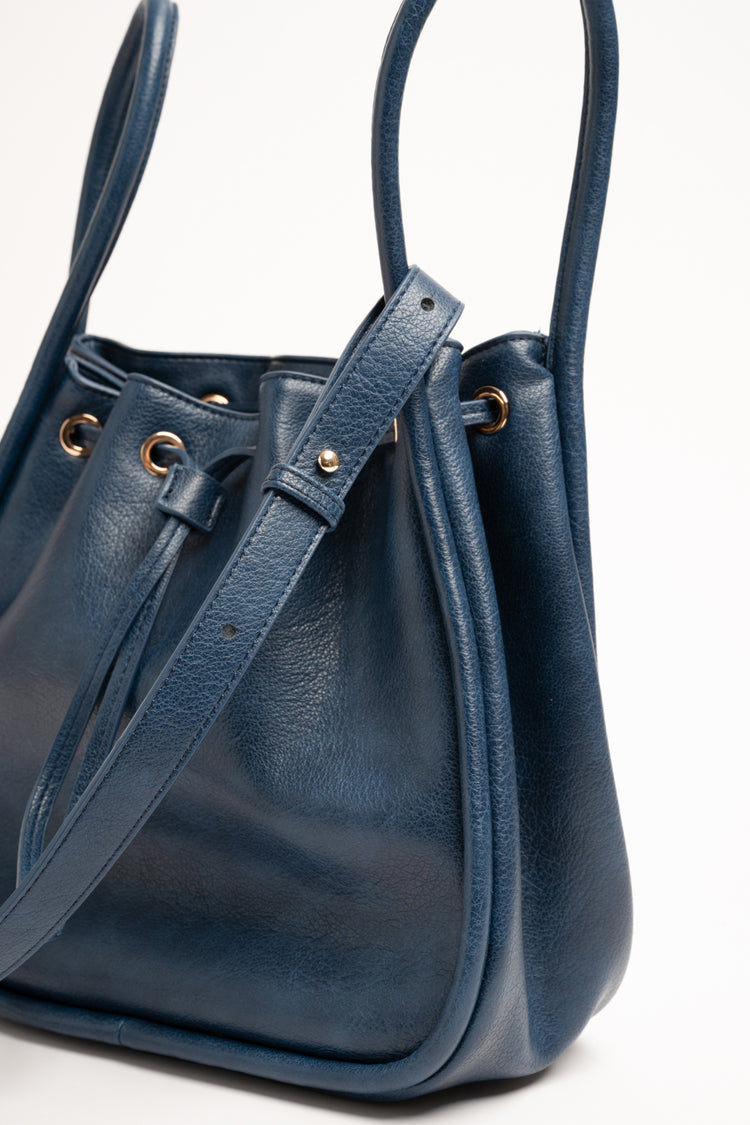 Borsa a secchiello in similpelle blu ottanio