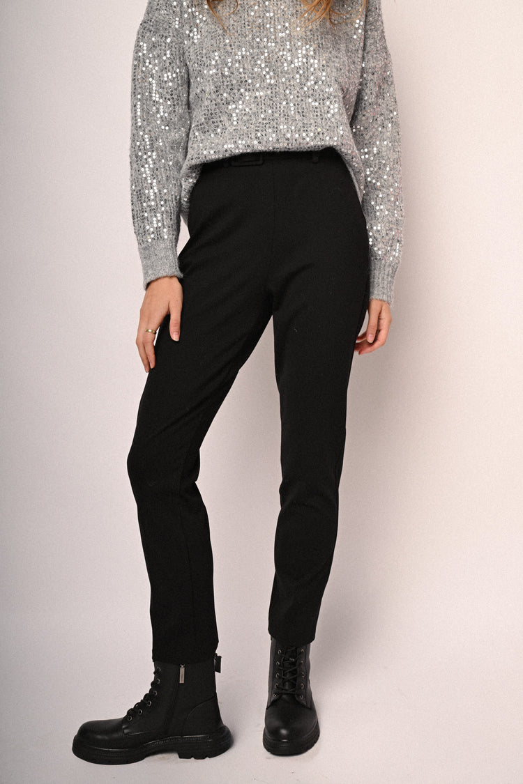 Pantaloni a sigaretta con cintura