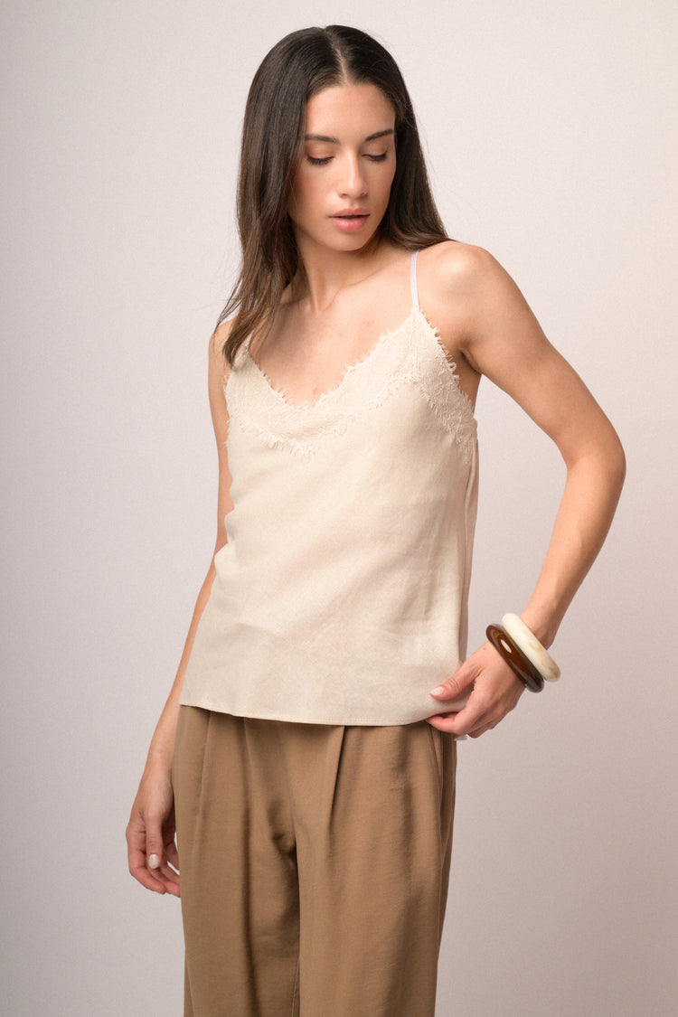 Top con pizzo misto lino avorio