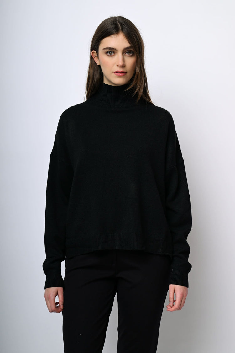 Lupetto oversize e asimmetrico