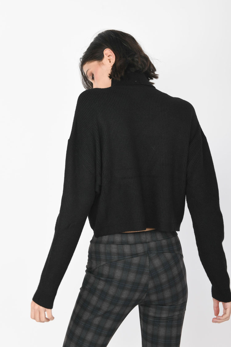 Dolcevita crop