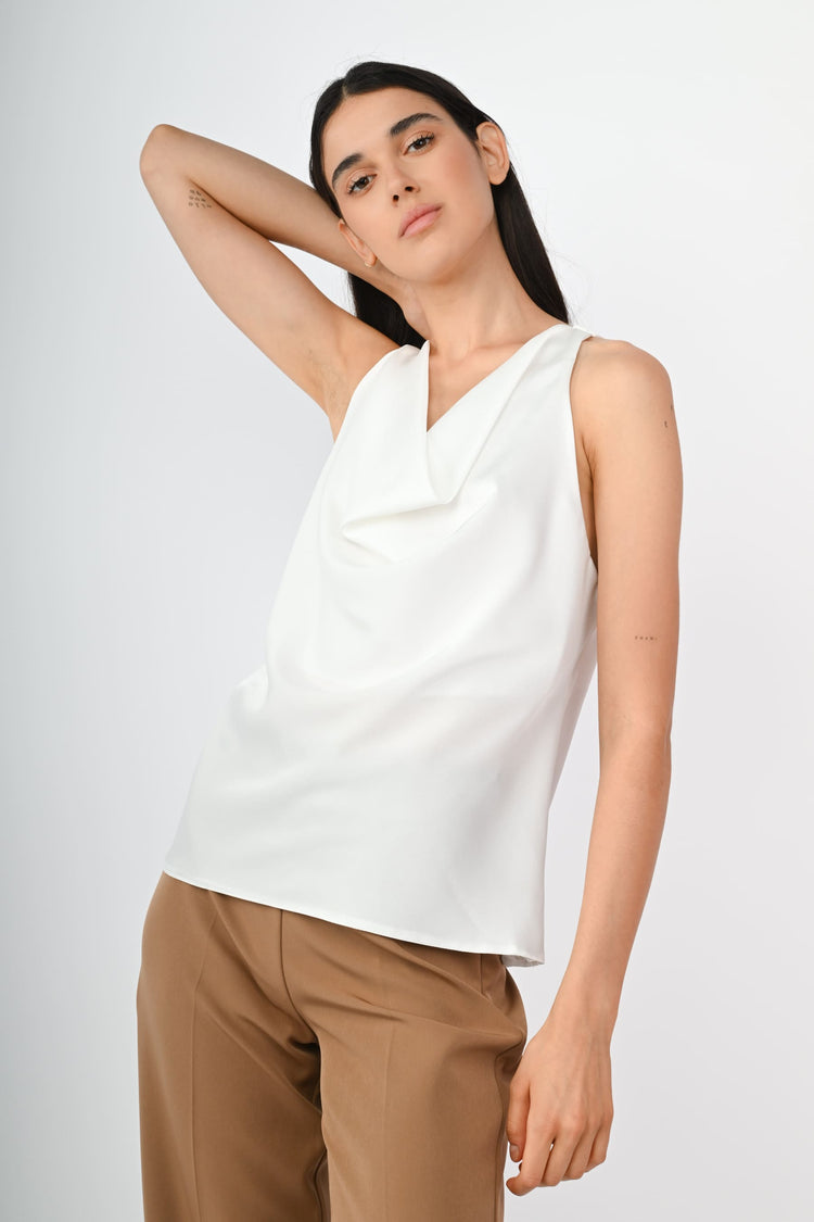 Top con scollo ad anello