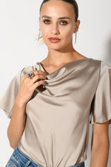 Top in raso drappeggiato