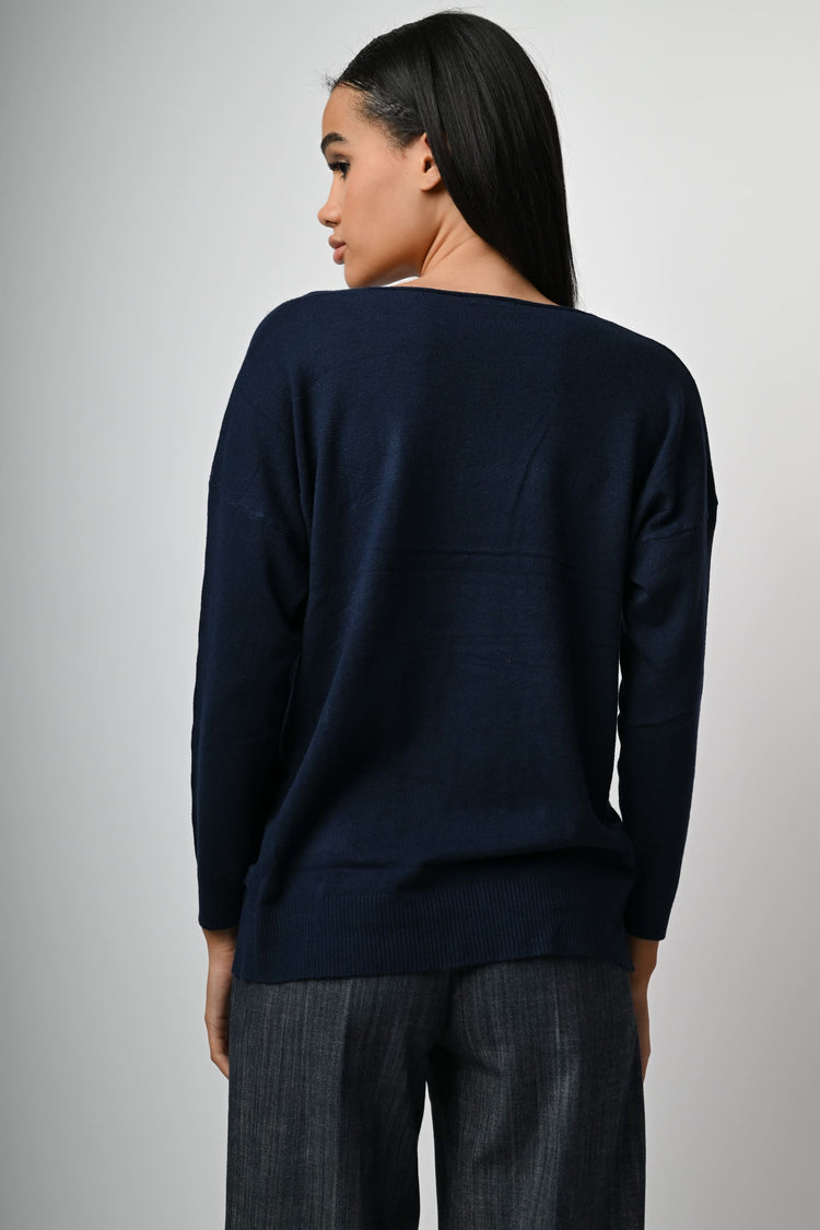 Pull con ampio scollo a V