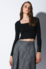 Pull crop con scollo quadrato