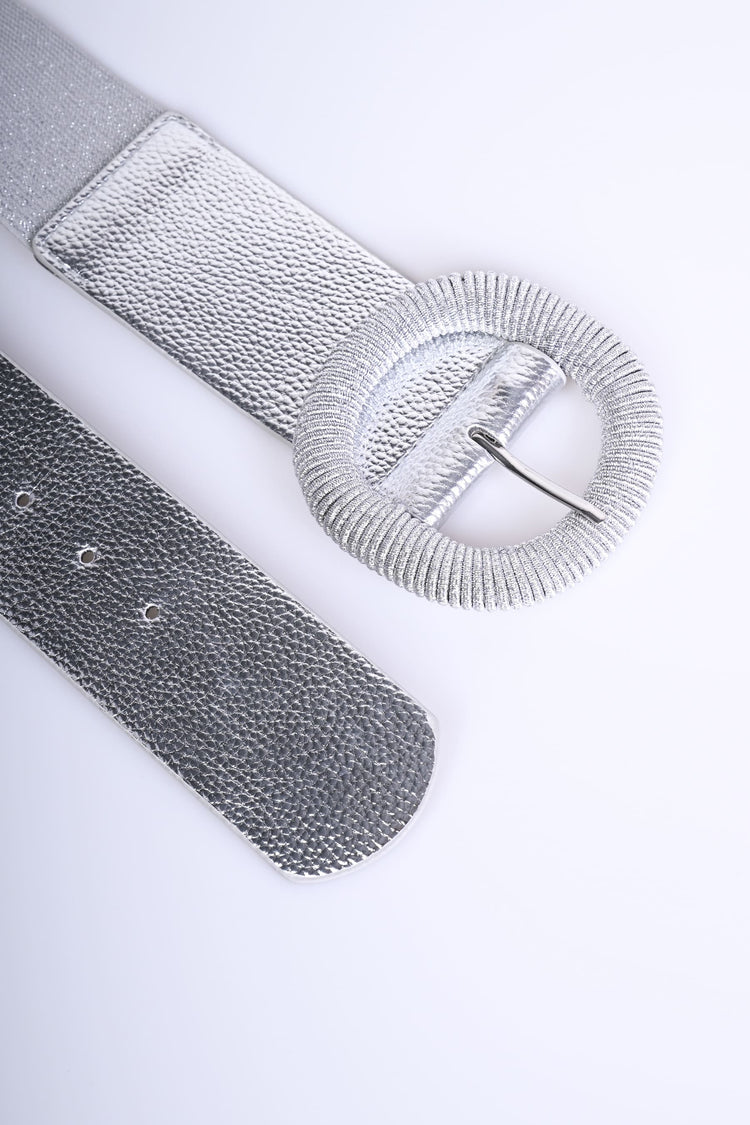 Cintura elastica alta con fibbia tonda