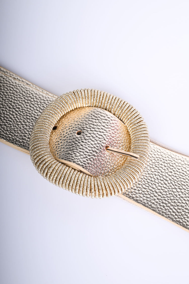 Cintura elastica alta con fibbia tonda