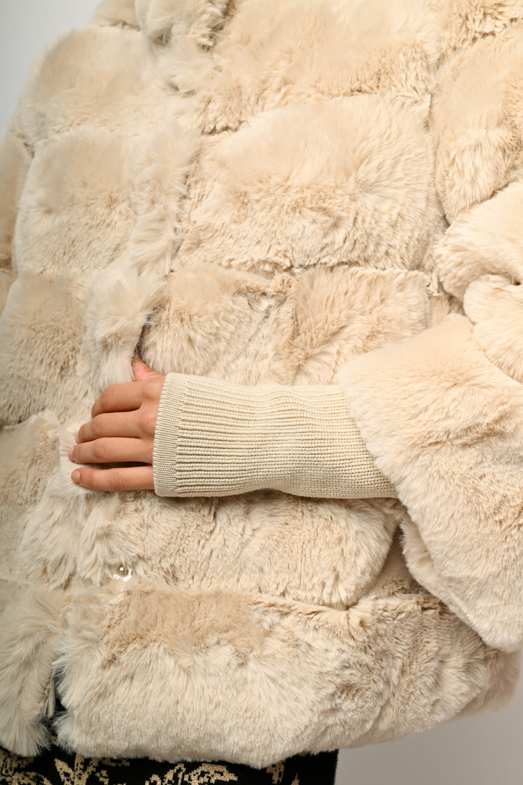 Giacca in faux fur trapuntata