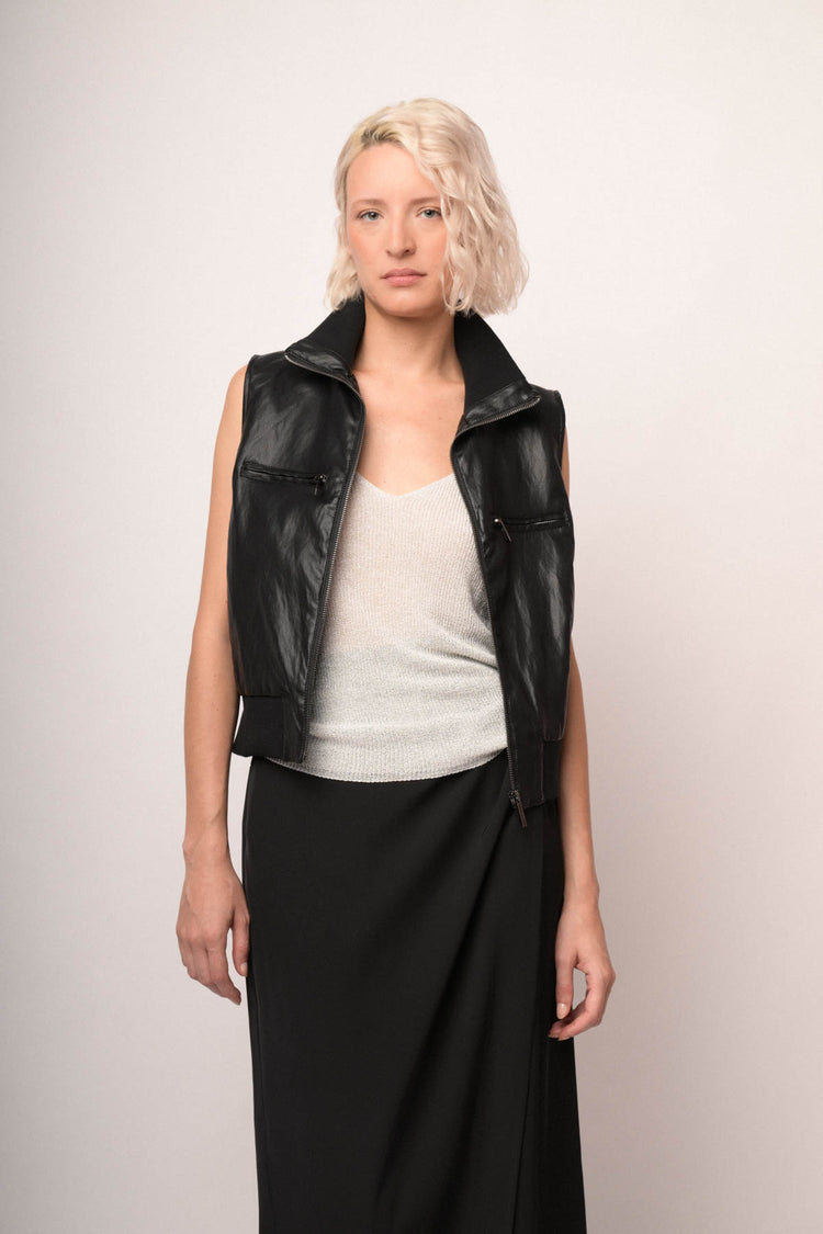 Gilet nero in similpelle