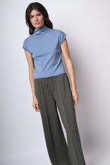Top in cotone con collo alto