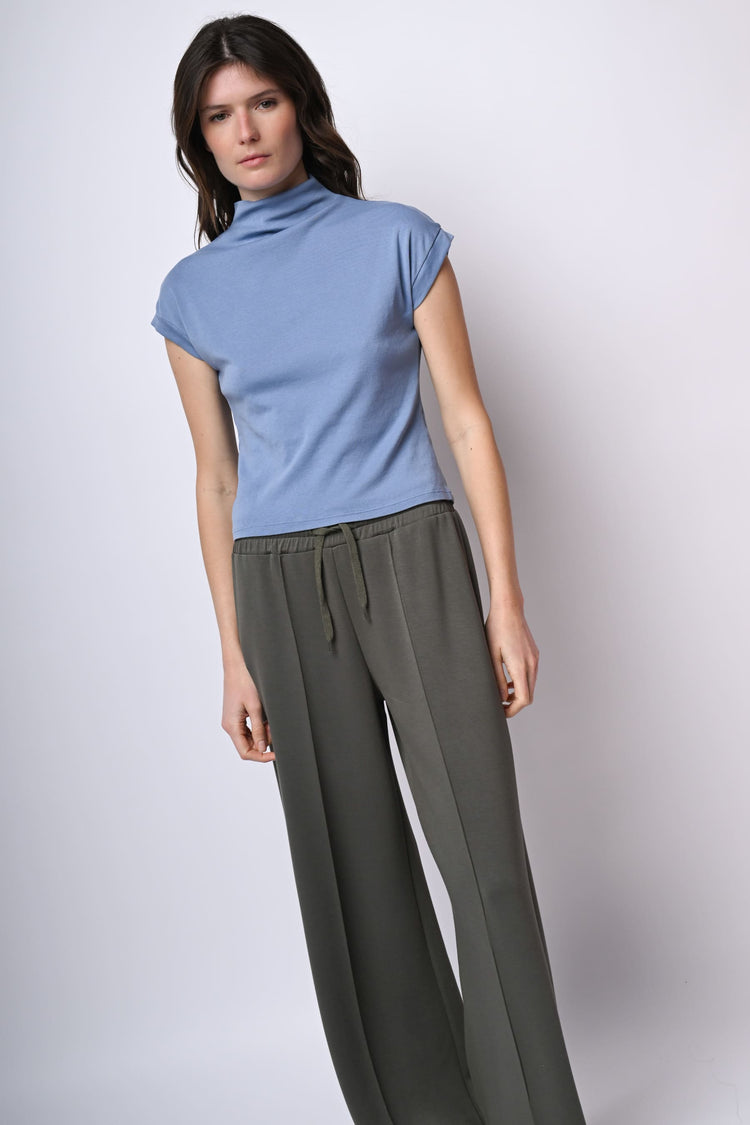 Top in cotone con collo alto