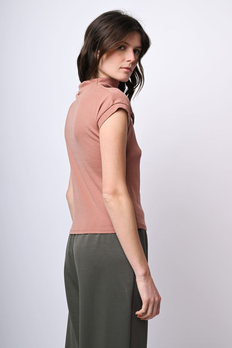 Top in cotone con collo alto