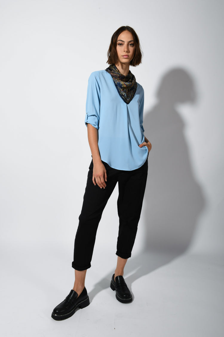 Pantaloni crop in cotone stretch