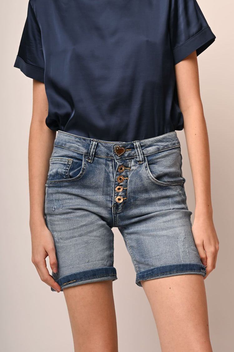Shorts in denim con bottoni