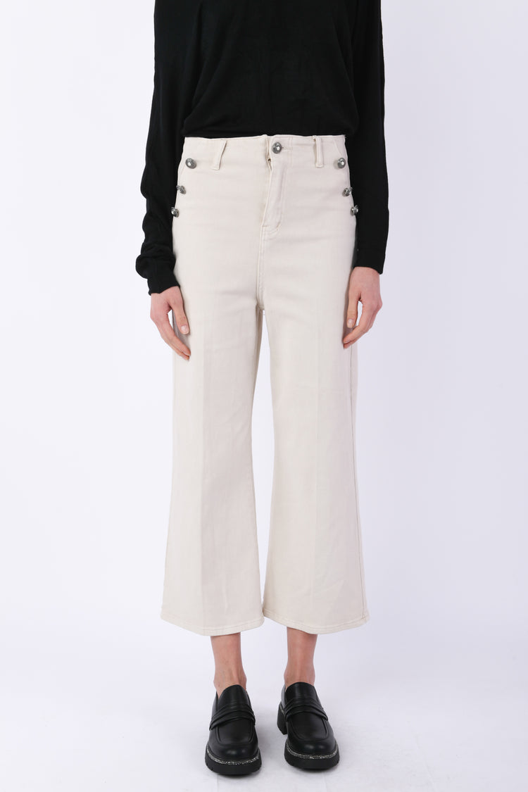Jeans con bottoni
