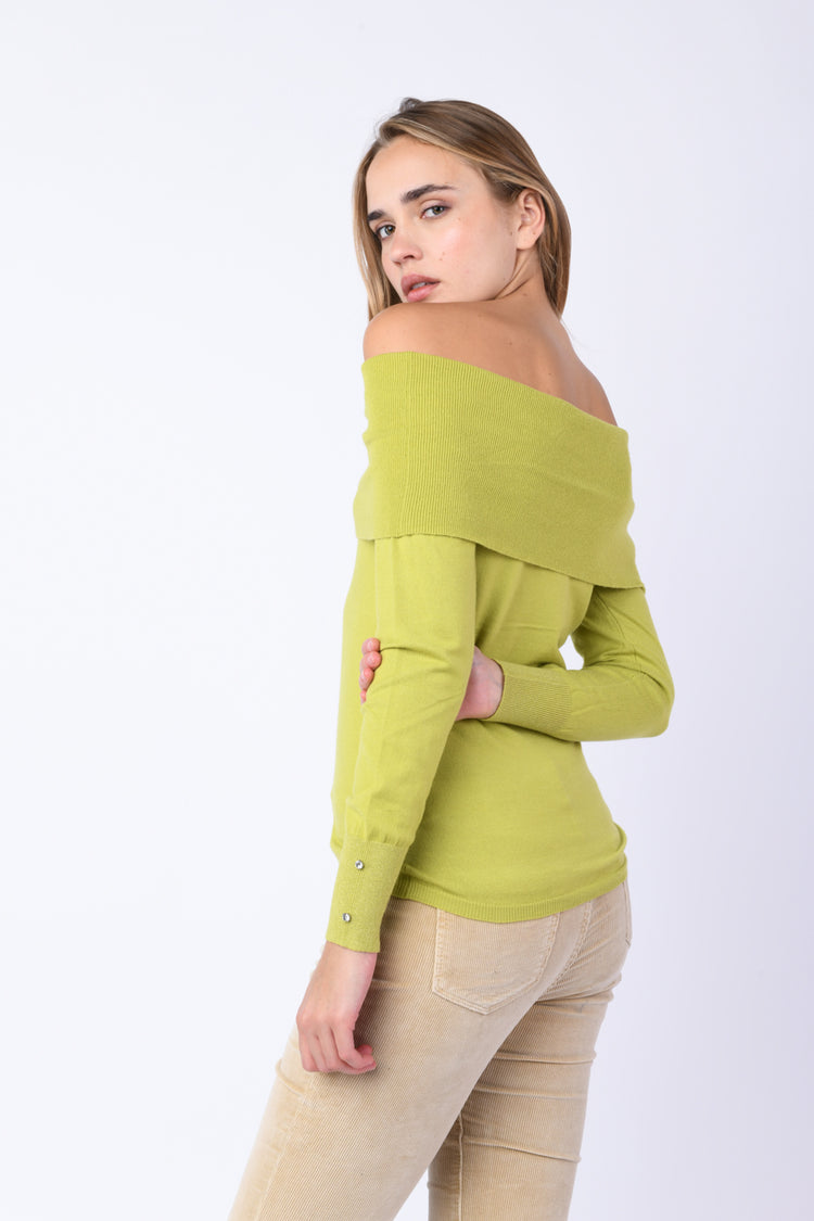 Pull con scollo alla Bardot