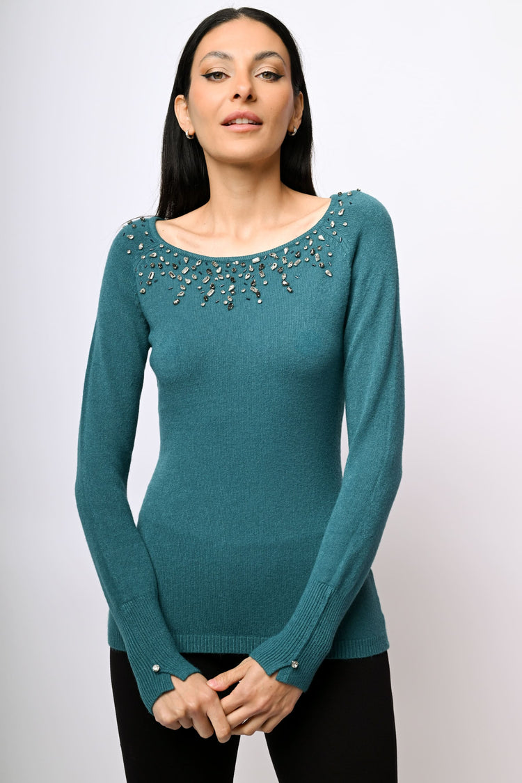 Pull con strass decorativi