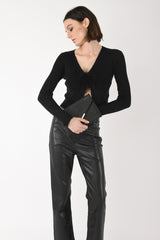 Cardigan con spilla a piume