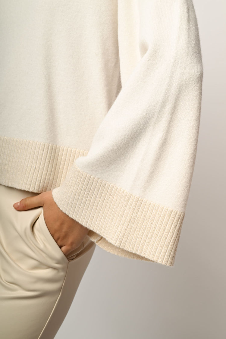 Lupetto con profili lurex