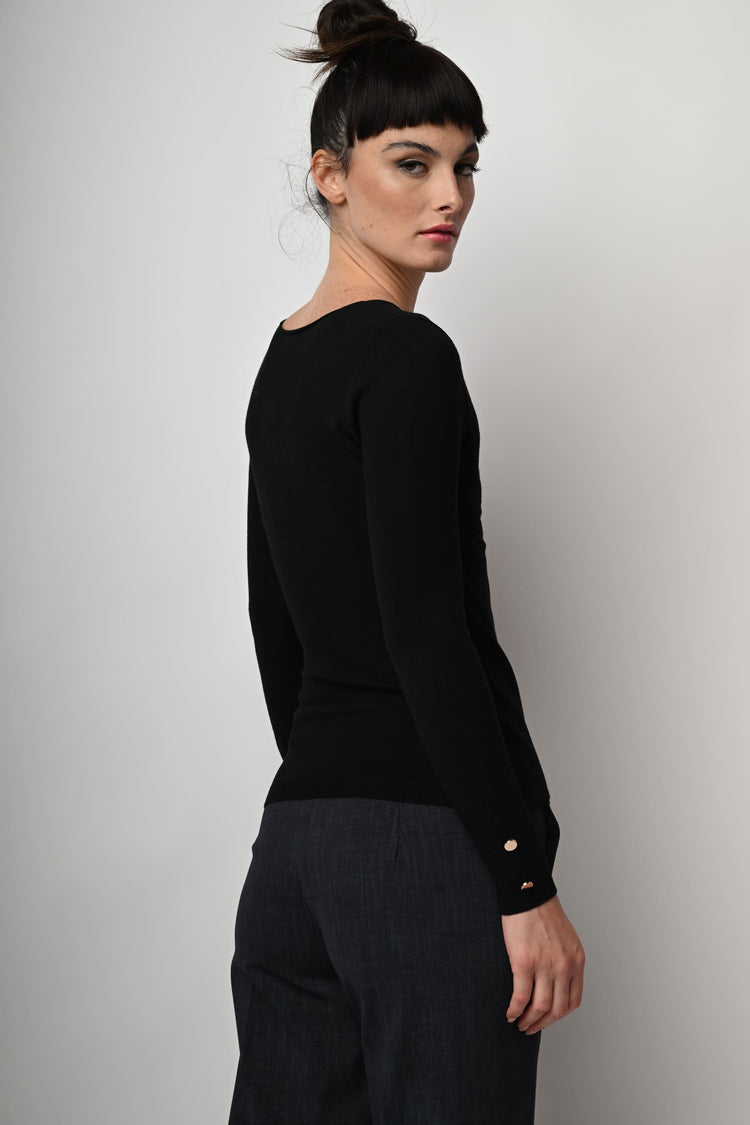 Pull con design incrociato