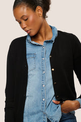 Cardigan con bottoni dorati
