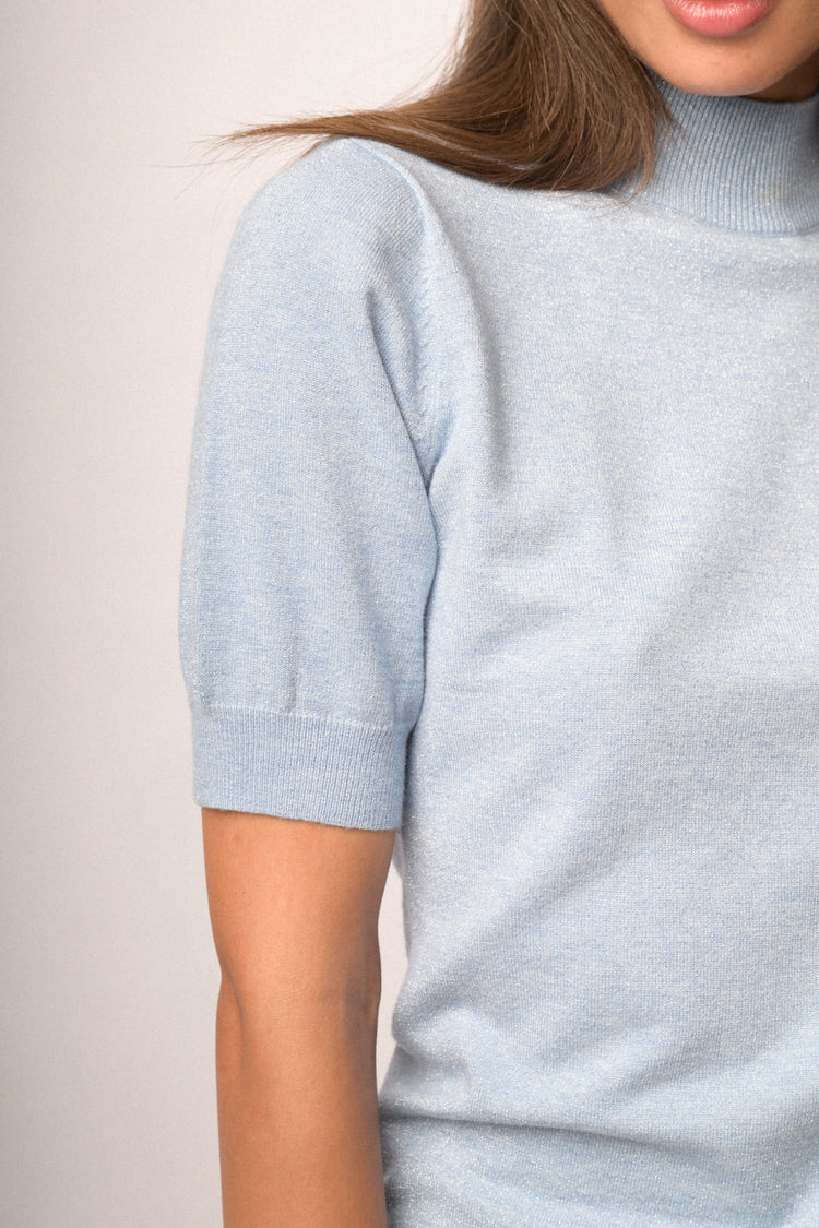 Lupetto a maniche corte in maglia lurex celeste