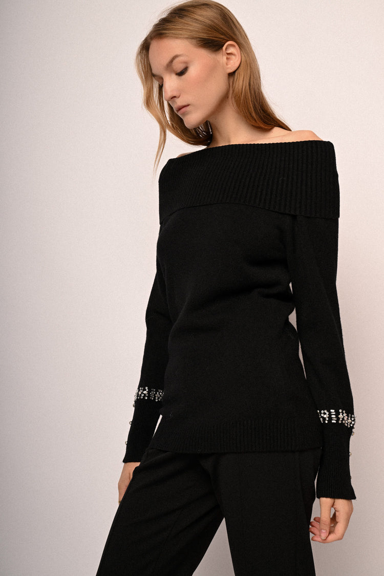 Pull con spalle scoperte e strass
