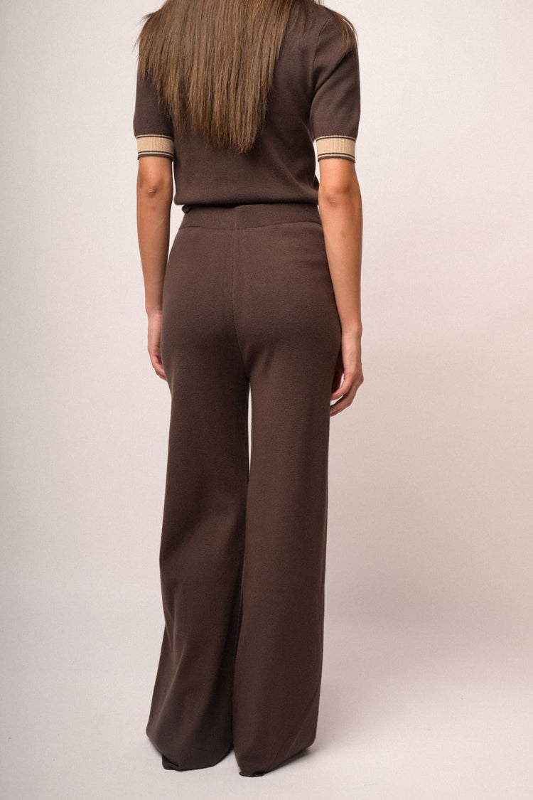 Pantaloni in maglia cioccolato con profili lurex