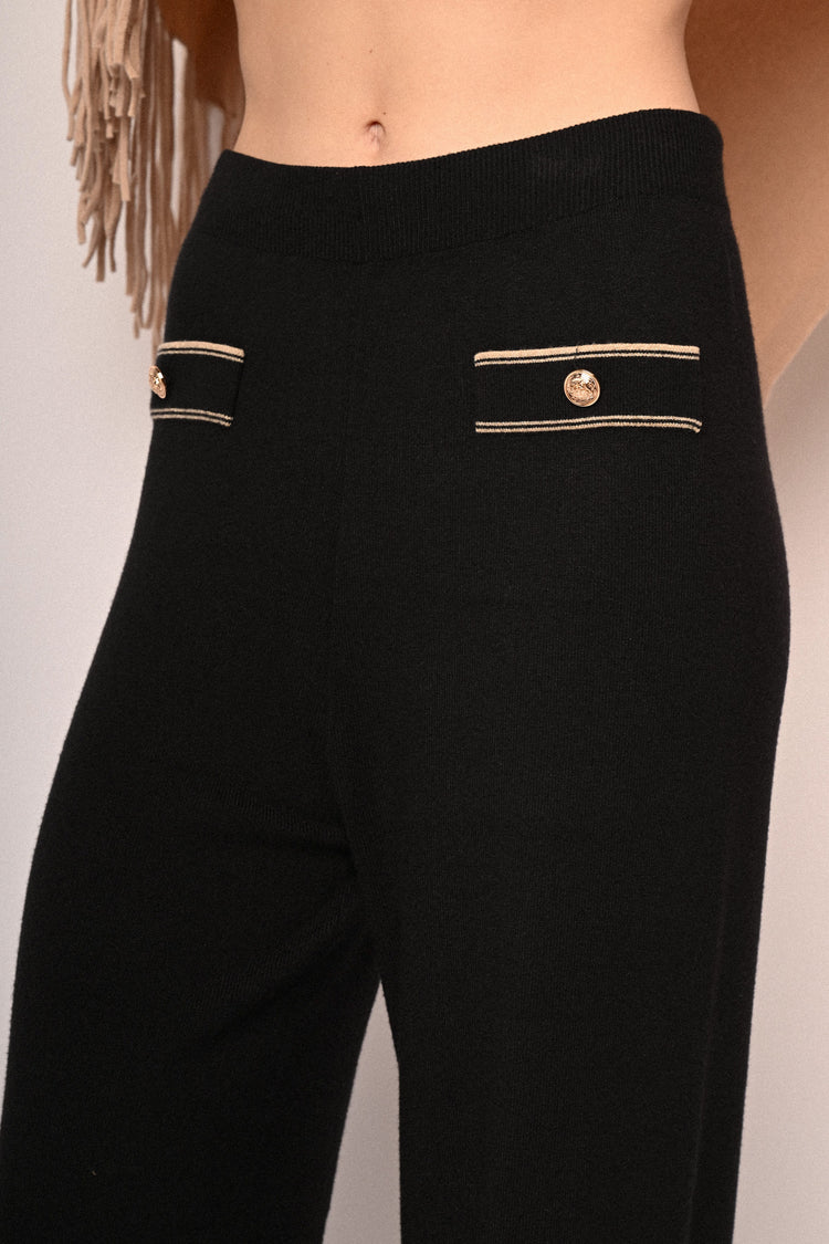 Pantaloni in maglia con bottoni e profili lurex