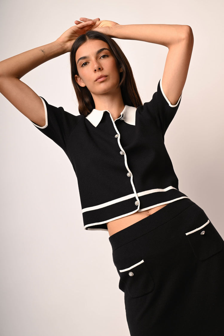 Cardigan con colletto e bottoni gioiello