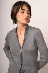 Cardigan in maglia lurex grigia con zip