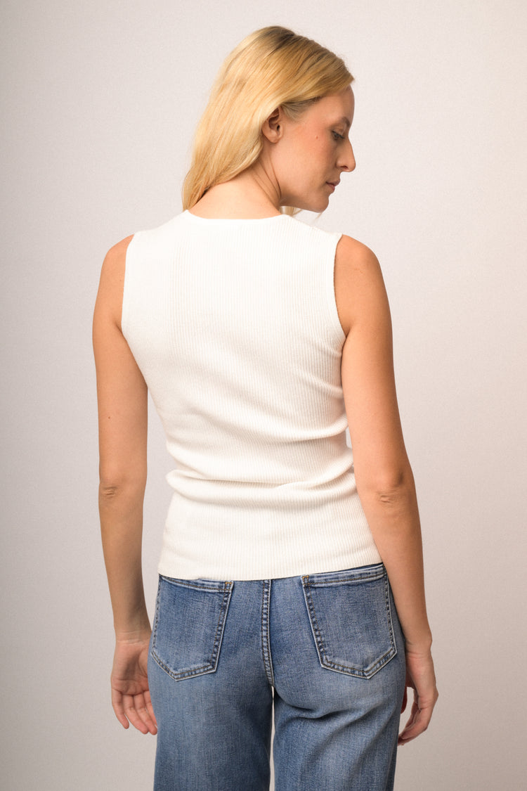 Maglia smanicata fila bottoni