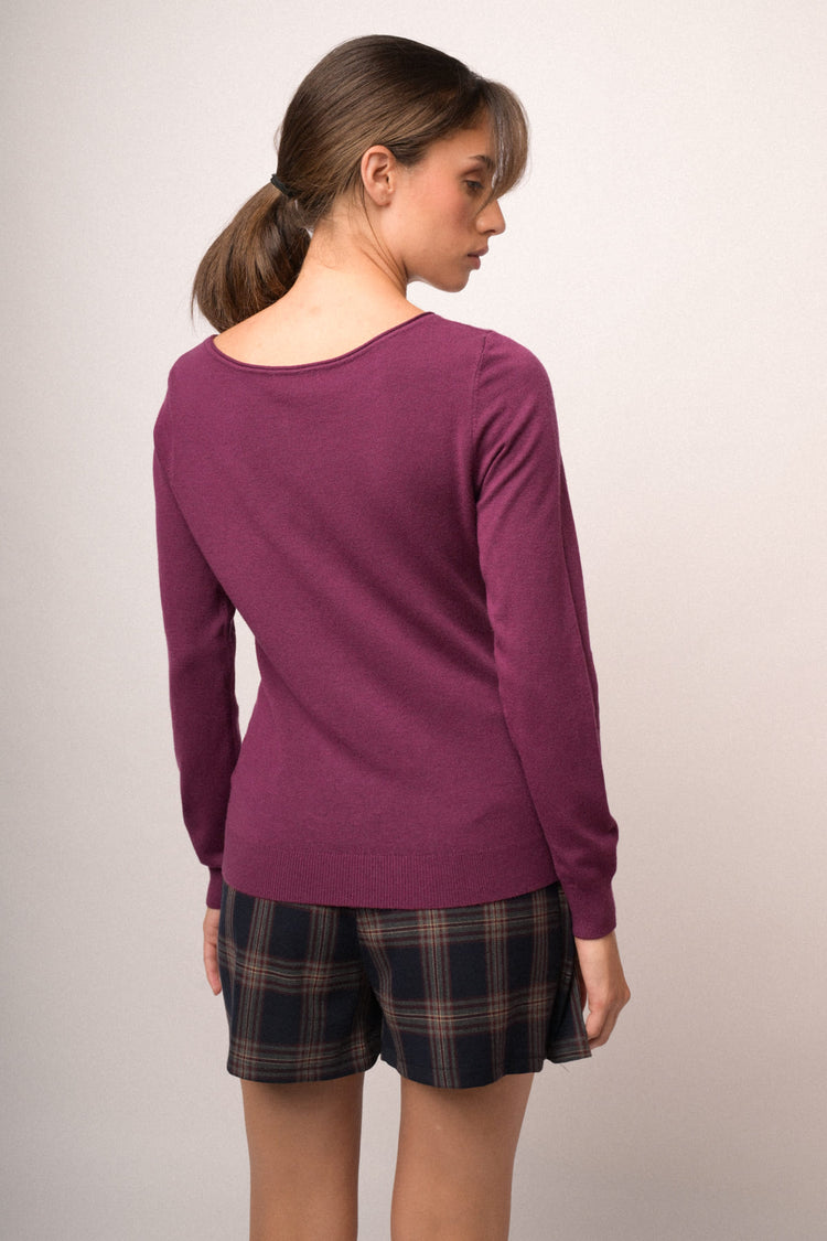 Pull in maglia lampone con scollo a barchetta
